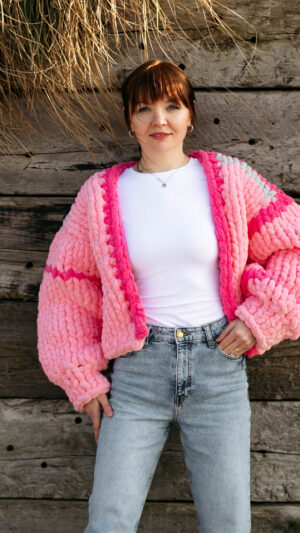Cozy Chic: The Chunky Bubblegum Cardigan